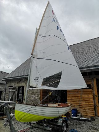 Dinghy 12