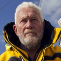 Robin Knox Johnston : une légende vivante de la voile en solitaire 