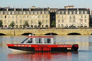 Img_jpg_bab_bateautaxi01