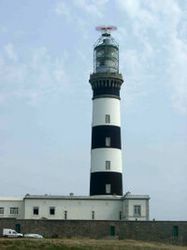 Img_jpg_phare_du_creach_v250_